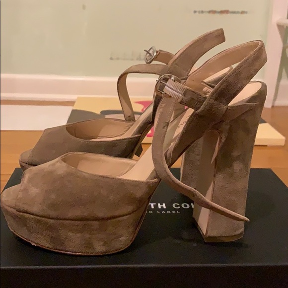 Kenneth Cole BLACK LABEL Chunky Suede Heels - Picture 4 of 5